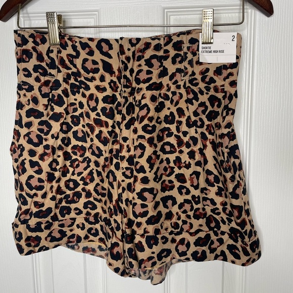 NWT Express Womens Extreme High Rise Leopard Shortie Sz. 2 Shorts Rayon Cotton - Picture 1 of 9
